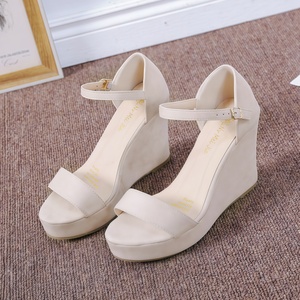 Sandales compensées en daim respirantes pour femme, style coréen, grande taille, tendance mode, pour l'extérieur, <span class=keywords><strong>printemps</strong></span>, été, automne, de créateur de luxe - Product Image 4