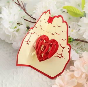 Tarjeta creativa con diseño <span class=keywords><strong>de</strong></span> corazón en la mano, tarjeta 3D emergente, regalo para el Día <span class=keywords><strong>de</strong></span> San Valentín, tarjeta <span class=keywords><strong>de</strong></span> felicitación hecha a mano, tarjeta <span class=keywords><strong>de</strong></span> invitación <span class=keywords><strong>de</strong></span> boda - Product Image 2