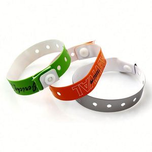 Pulsera de Identificación de Vinilo PVC Resistente, Fabricada en China, para Fiestas, con Logotipo Personalizado - Product Image 1