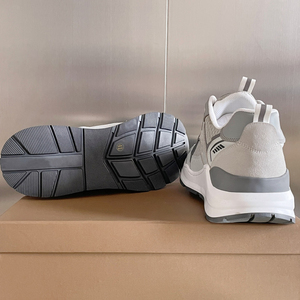 Chaussures décontractées rétro de créateur 2026, baskets de haute qualité pour hommes et femmes, logo personnalisé, antidérapantes, motif à carreaux, chaussures épaisses - Product Image 6