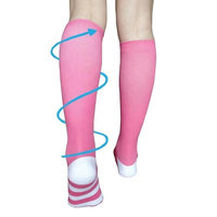 Vente en gros de chaussettes de compression de course à pied personnalisées pour femmes et hommes