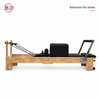 Machine de Pilates Reformer en bois de qualité studio avec cadre en chêne et chariot en mousse à mémoire de forme – Équipement de yoga et Pilates