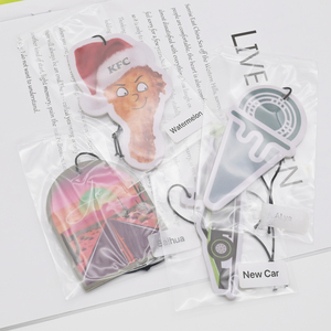 Diffuseur d'air pour voiture en papier de coton écologique avec impression CMYK personnalisée, idéal pour offrir de petits cadeaux - Product Image 1