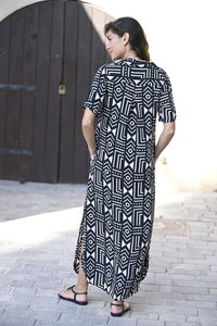 2024 nouvelle Collection d'été à la main broderie caftan Maxi 100% coton à manches longues correspondant naturel genou-longueur poche - Product Image 3