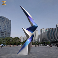 Escultura Moderna de Acero Inoxidable con Acabado Aurora, Instalación de Arte Metálico Abstracto Facetado para Oficinas, Plazas, Resorts y Paisajes