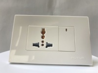 Interrupteur multiprise mural 250V 10A à 2 voies en aluminium avec prises électriques pour la maison (norme britannique)