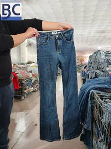 Jeans <span class=keywords><strong>de</strong></span> Mujer Usados <span class=keywords><strong>de</strong></span> Primera Calidad, Corte Acampanado, para Oficina, Desplazamientos Diarios, Paseos por la Ciudad, Compras <span class=keywords><strong>de</strong></span> <span class=keywords><strong>Fin</strong></span> <span class=keywords><strong>de</strong></span> <span class=keywords><strong>Semana</strong></span> y Rutinas Relajadas - Product Image 3