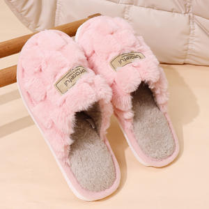 Pantuflas de Invierno para Hombre y Mujer, Ajuste Universal, Antideslizantes, Suaves y Cálidas, Calzado para el Hogar - Product Image 1