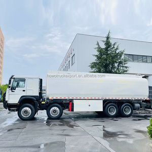 Nuovo Autocisterna Diesel Sinotruck HOWO 8X4 da 15000 Litri, Camion Cisterna per Rifornimento Carburante 40cbm con Serbatoio Manuale - Product Image 3
