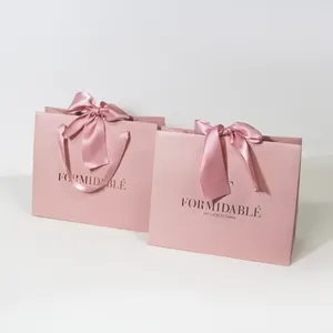 Sacos de papel para presente, logotipo personalizado fita de presente sacos de roupas de papel saco de compras victoras de embalagem secreta rosa sacos