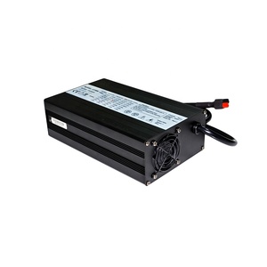 Cargador Automático Inteligente UY900 para Baterías de Plomo-Ácido/Litio/LiFePO4 de 12V 40A - Product Image 2