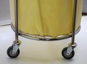 <span class=keywords><strong>Chariot</strong></span> à <span class=keywords><strong>linge</strong></span> rond moyen Design moderne avec cadre <span class=keywords><strong>en</strong></span> acier Sac amovible Panier à <span class=keywords><strong>linge</strong></span> roulant avec roulettes pour hôtels - Product Image 5