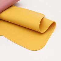 Tapis de repas moderne en silicone pour enfants, antidérapant avec base à ventouse et isolant thermique, dessous de plat portable pour l'école et la cuisine à domicile