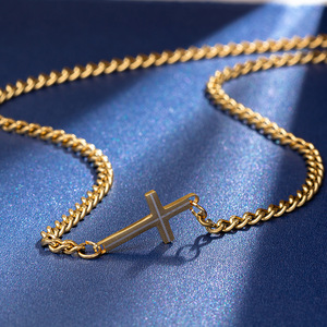 Le nouveau <span class=keywords><strong>collier</strong></span> <span class=keywords><strong>Shein</strong></span> 2024, chaîne latérale, pull polyvalent, pendentif en acier titane croisé pour couples - Product Image 2