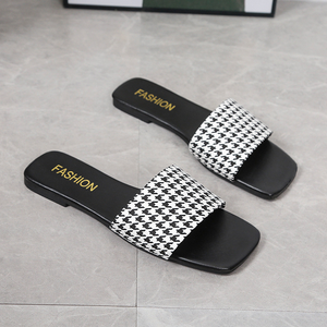 Été 2025 Chaussures pour Femmes Nouveaux Styles Casual Checkered Beach Flip-flops Hot Selling Sandals for Women Factory Wholesale - Product Image 4