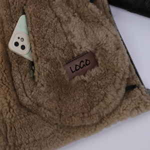 جاكيت رجالي عالي الجودة مخصص من جلد البقر مع ياقة قائمة ونمط شتوي مبطن بالفرو - Product Image 6