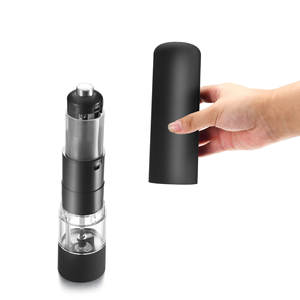 Molinillo de pimienta eléctrico creativo con cuchilla de acero inoxidable, carcasa de plástico y control de perilla para uso en la cocina. - Product Image 3