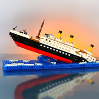 Ones Piece Going Merry Pirate Ship dans une bouteille modèle jouet Mini Titanic Ship Building Block Brick Set Titanic Brick Boat
