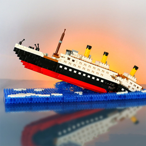 Modello Nave Pirata Going Merry di <span class=keywords><strong>One</strong></span> <span class=keywords><strong>Piece</strong></span> in Bottiglia Mini Titanic Set di Costruzioni a Mattoncini Barca Titanic in Mattoncini - Product Image 3
