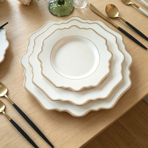 Offre Spéciale – Assiettes de Dîner en Céramique Blanches Modernes de Luxe Nordique avec Bordure Dorée, Assiettes Octogonales Festonnées en Céramique pour la Vaisselle de Restaurant - Product Image 4