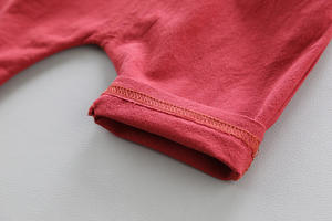 Nouvel ensemble haut de gamme pour garçons : chemise imprimée colorée à boutonnage simple et pantalon uni pour l'été - Product Image 6