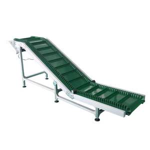 Hareketli yeşil PVC asansör bantlı konveyör sistemi işleme hizmetleri kesme ve kaynak ile eğimli tırmanma kemeri - Product Image 1