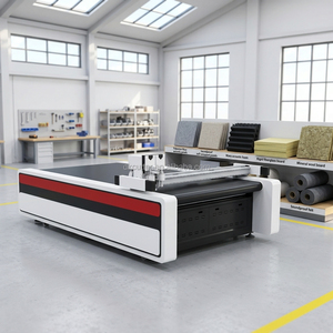 Machine <span class=keywords><strong>de</strong></span> découpe automatique à grande vitesse avec couteau vibrant pour le traitement et la découpe <span class=keywords><strong>de</strong></span> rouleaux <span class=keywords><strong>de</strong></span> matériaux isolants flexibles - Product Image 1