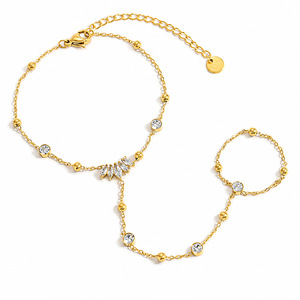 Pulsera de eslabones marquesa personalizada con circonitas y anillo, cadena de mano de acero inoxidable con oro PVD de 18K, impermeable, joyería de mano para mujer al por mayor - Product Image 1