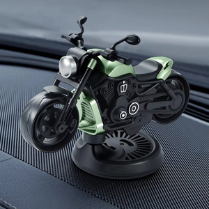 เครื่องหอมน้ำมันหอมระเหยรูปทรงมอเตอร์ไซค์ หมุนได้ สำหรับรถยนต์ กลิ่นหอมติดทนนาน ผลิตจากโลหะผสม+ABS ไม่ใช้ไฟฟ้า - Product Image 1