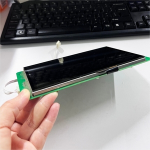 7-inch màn hình cảm ứng mini tự động mở hiển thị Máy bán hàng tự động cho mỹ phẩm cà phê dịch vụ thực phẩm đồng xu mã thông báo bao gồm SDK - Product Image 5