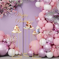 Support à fleurs de mariage en métal de luxe, table à gâteau avec centre de table en fleurs séchées, anneaux de serviette pour décorations de fête, fabriqué en Chine