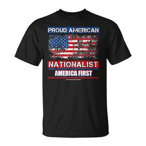 T-shirt Patriottica Americana con Design della Bandiera America First - Product Image 1