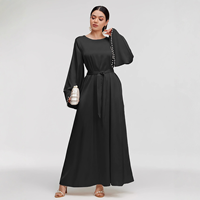 Robe longue maxi élégante en polyester uni avec ceinture à nouer à la taille, manches longues évasées et bordure de perles pour femme, style Abaya Kaftan musulman