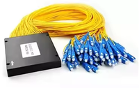 Boîtier ABS contenant un répartiteur optique PLC 1x16 1x32 SC UPC SC APC monomode G657A1 pour système FTTH FTTX