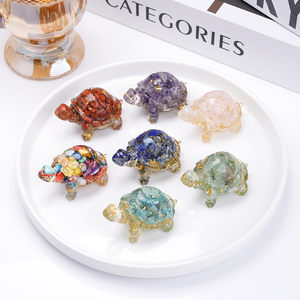 Figurine de tortue en résine de 5 cm avec éclats de cristal naturel (quartz blanc, <span class=keywords><strong>améthyste</strong></span>, quartz rose), feuille d'or, cadeau décoratif, vente en gros - Product Image 5
