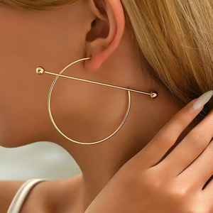 2024 Đồ Trang Sức Thời Trang Bán Buôn Giá Rẻ Hình Học Tình Yêu Lớn Bông Tai Ngọc Trai Retro Gothic Punk Phong Cách Bông Tai Đơn Giản Vòng Bông Tai - Product Image 2