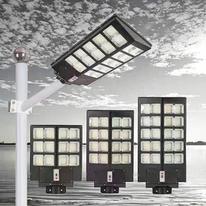 Energia 2000w 10000w 400w 30w 150w Led <span class=keywords><strong>lampione</strong></span> esterno <span class=keywords><strong>palo</strong></span> verticale tutto in uno <span class=keywords><strong>lampione</strong></span> solare con sensore di movimento - Product Image 3