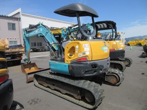 Excavadora Compacta de 3 Toneladas Usada con Pocas Horas de Uso, Origen Japón, con Motor y Bomba - 1 Año de Garantía - Product Image 3