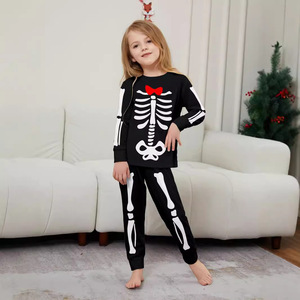 Conjunto de <span class=keywords><strong>Pijamas</strong></span> Suaves de Otoño <span class=keywords><strong>para</strong></span> Padres e Hijos, Diseño de Calaveras y Huesos Estilo Europeo Americano, Disfraz <span class=keywords><strong>para</strong></span> <span class=keywords><strong>Adultos</strong></span>, Niños y Bebés - Product Image 4