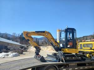 Prix de vente pour la mini-excavatrice sur chenilles 9035FZTS avec moteur Yanmar, pompe et boîte de vitesses haute performance - Product Image 3