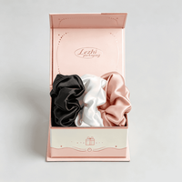 Boîte cadeau en papier magnétique avec logo imprimé personnalisé, avec poignée en ruban, boîtes rigides en papier de luxe avec doublure