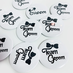 Regalos para <span class=keywords><strong>Despedida</strong></span> <span class=keywords><strong>de</strong></span> Soltera, Botones para el Futuro Novio, Botones para el Equipo del Novio, Botones para el Equipo del Novio en Boda, Recuerdos y Suministros para la Fiesta del Novio - Product Image 3