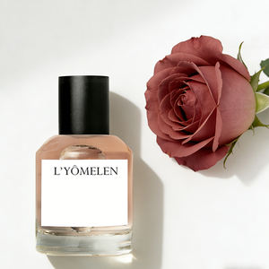 Parfum Arabe Original Format de Poche, Tenue Longue Durée, Notes Boisées et Épicées, Musc Printanier et Vanille Fumée - Product Image 1