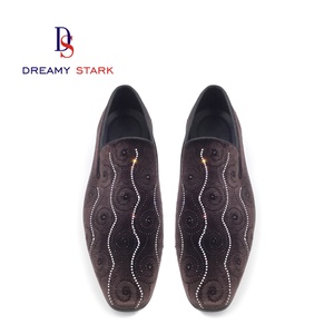 Zapatos de Vestir para Hombre de Alta Gama con Logotipo Personalizado, Cuero Genuino Hecho a Mano, Nuevo Diseño de Diamantes DIY de Alta Calidad, Estilo Slip-On Ligero para Otoño - Product Image 4