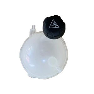 Réservoir <span class=keywords><strong>d</strong></span>'<span class=keywords><strong>eau</strong></span> de refroidissement de <span class=keywords><strong>radiateur</strong></span> en plastique 1323A3 1323EZ pour Peugeot 307 308 308CC 408 Citroën C4 Sega <span class=keywords><strong>Bouteille</strong></span> anti-gel - Product Image 3