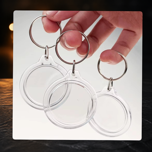 Porte-clés personnalisé en acrylique transparent vierge pour photo, porte-clés rond en plastique à clipser pour insertion d'image, vente en gros OEM - Product Image 1