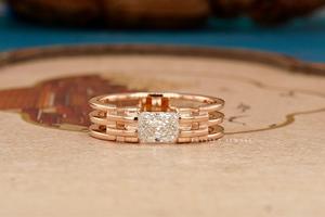 แหวนเพชรทรงเรเดียนท์คัท ดีไซน์ทันสมัย สวยหรู สำหรับผู้หญิงและผู้ชาย เหมาะสำหรับโอกาสพิเศษ - Product Image 6