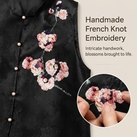 Gilet en satin de soie véritable pour femme, brodé à la main, avec boutons nœud grenouille, nouveau style chinois Tang, vêtement d'extérieur sans manches, vente en gros
