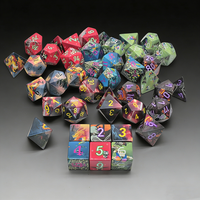 Ensemble de dés à impression intégrale Surprise, 7 dés polyédriques bleus artistiques, accessoires de jeu Dragon et Dungeon pour les fans de D&D