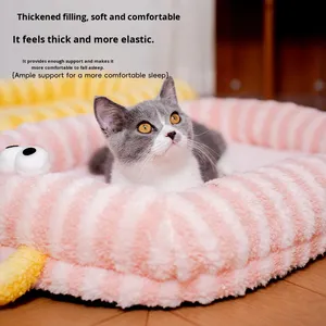 Cuccia Invernale in Peluche a Righe per Animali Domestici, Tappetino Spesso in Poliestere per Cani, Cuscino Lavabile e Resistente per Tutti i Tipi di Animali, Cuccia Ovale per Cani di Piccola Taglia e Gatti - Product Image 3